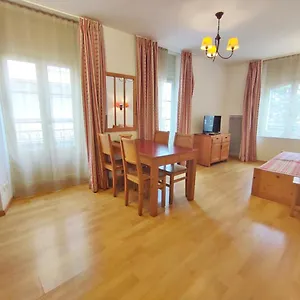 Apartamento Zenitude, T3, Centre Luchon, Wifi, Casier A Skis, Ascenseur, 6 Personnes, Bagnères-de-Luchon